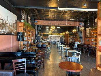 Charming Cafe with ABC Beer & Wine, Absentee Run